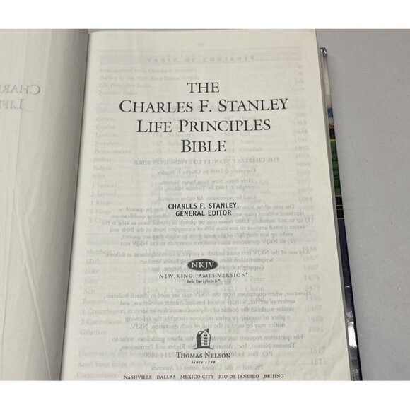 Charles F. Stanley Life Principles Bible LARGE PRINT NKJV - Picture 6 of 15